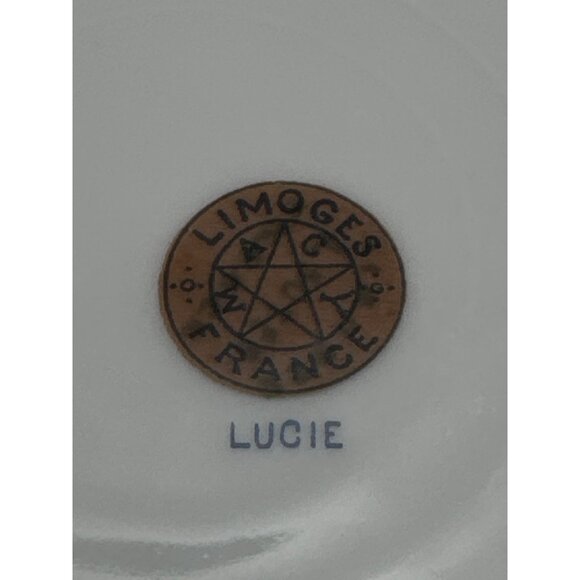 Limoges France Lucie Covered Vegetable Dish With Gold Handle & Floral Design - Picture 5 of 6